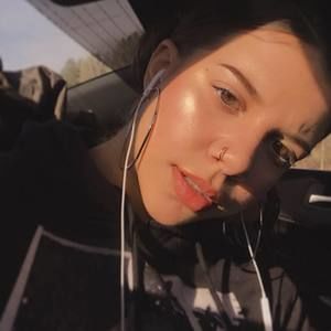 Meet your Posher, Amaya